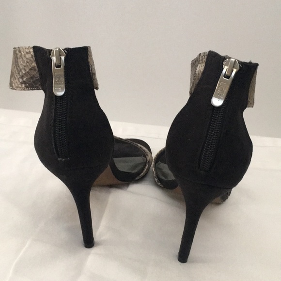 Black & Snakeskin Pumps - Picture 3 of 4